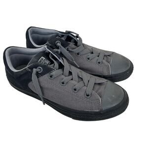 Converse Gray Black Slip On Low Top Sneakers Sz 4 Youth